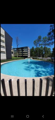 One-Bedroom Apartment room in Hermoso condominio con piscina