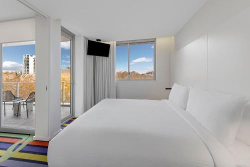 Adge Apartments - image 4