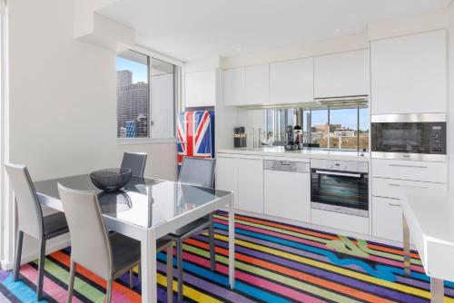 Adge Apartments - main image