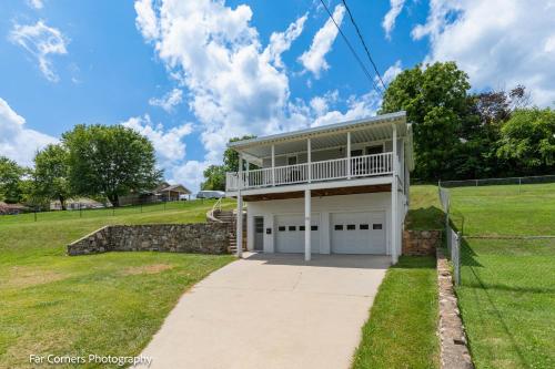 Inn Between-Asheville/Waynesville in Canton, USA