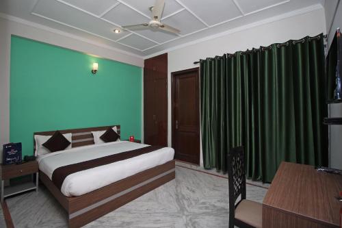 1 queen bed