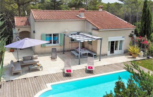 3 Bedroom Lovely Home In Belcodène gîte à louer Belcodène