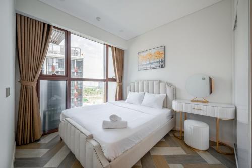 Metropole Luxury Apartment river view in Ho Chi Minh City