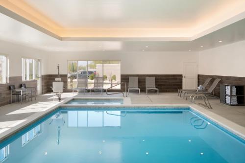 TownePlace Suites by Marriott Logan - image 9