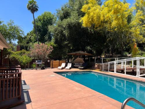 Villa La Reforma - Newly Designed 4BR HOUSE & POOL in Los Angeles by Topanga, Los Ángeles (foto 11)