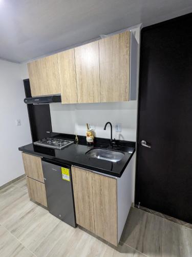 Kitchen, Apartaestudio para estrenar La Quinta in Ibague
