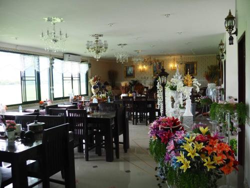 Restaurant, Doi Samoe Dao Hostel in Na Noi