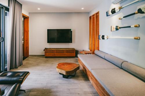 04-Biệt thự Villa cao cấp Hồ Tràm 3PN - 350m2 sân vườn 1000M2, BBQ, cầu ngắm biển,800m đi bộ I Luxury Villa 350m2 in Ho Tram Beach, garden, privite pool, 800m walk to beach