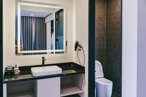 04-Biệt thự Villa cao cấp Hồ Tràm 3PN - 350m2 sân vườn 1000M2, BBQ, cầu ngắm biển,800m đi bộ I Luxury Villa 350m2 in Ho Tram Beach, garden, privite pool, 800m walk to beach