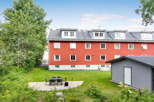 Frasch och fin 2:a. Gangavstand till Stromstads Centrum in Bojardalen