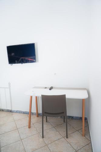 设施服务, 伏尔卡尼亚客房 (Vulcania Rooms) in 莫洛贝维勒罗