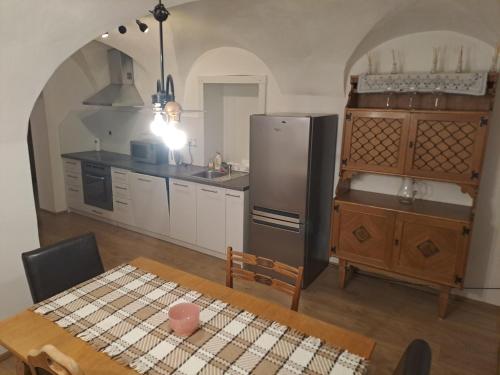 設施, Řehořův dům (Rehoruv dum) in 伊赫拉瓦