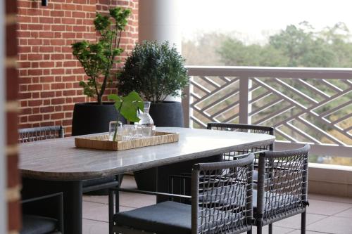 Kimpton - The Forum Hotel By IHG - image 12