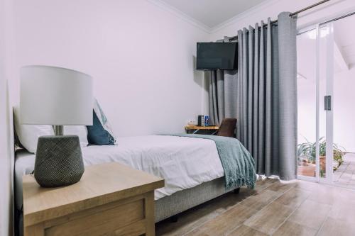 Cornerstone Guesthouse Alk Van Zyl - Tap to explore photos