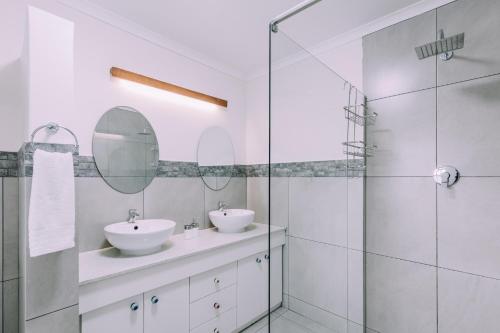 Cornerstone Guesthouse Alk Van Zyl Cornerstone Guesthouse Alk Van Zyl