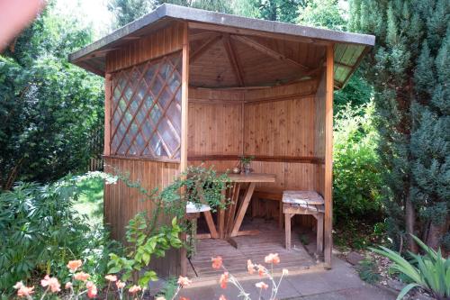 Dārzs, Moderne Ferienwohnung am Thuringer Wald perfekt fur Familien, Paare & Urlaub mit Hund, mit Sauna & B in Georgenthal (Thuringia)