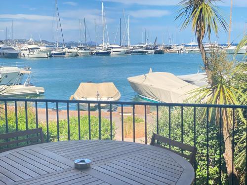 MarinesAppartement, Le quai Tropézien marina, Var