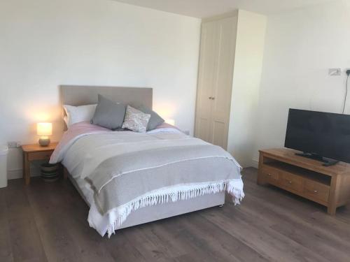 New studio near Lahinch, Doolin & Cliffs of Moher - Lough South