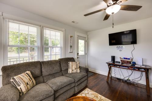 Pet-Friendly The Wray Cottage with Large Backyard!