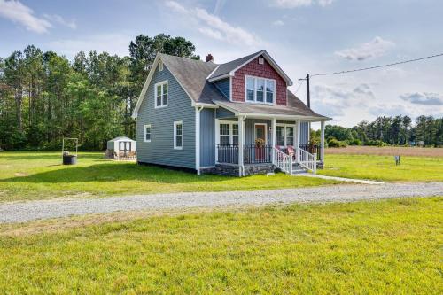 Pet-Friendly The Wray Cottage with Large Backyard!