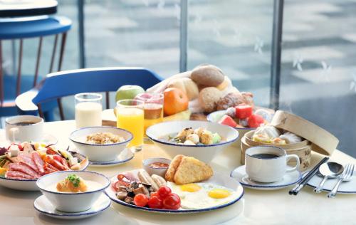 Food and beverages, Four Points by Sheraton Hong Kong, Tung Chung near Asia World Expo