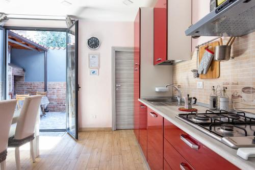 Mary's House – Catania, CA