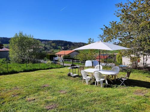 Gite du p'tit randonneur in Essertines-en-Chatelneuf