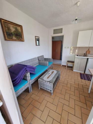  Apartments Residenz Labinci - Einzeln Haus Casa Rustica in Kaštelir