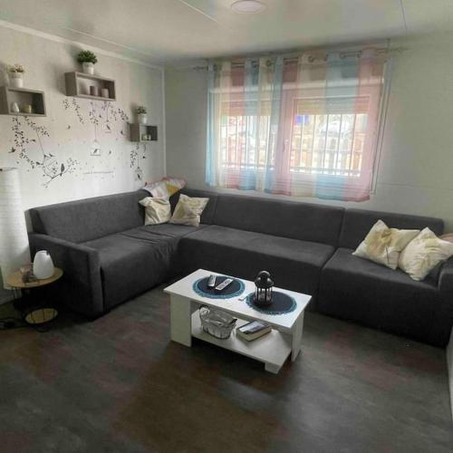Casita con piscina cerca de Chinchón, Aranjuez y Parque Warner (Casita con piscina cerca de Chinchon, Aranjuez y Parque Warner) in Colmenar de Oreja
