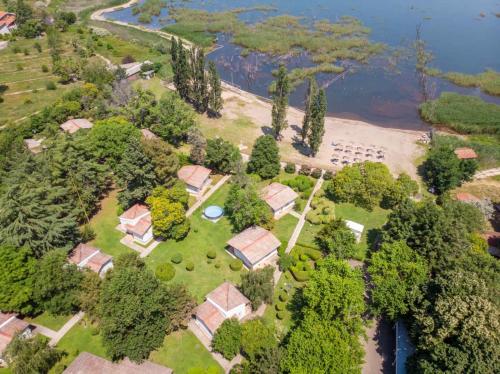 Fuk-tak's bungalow in Star Dojran