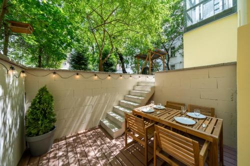 Apartment with Terrace image 10