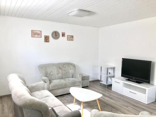 Schöne Ferienwohnung direkt am Neckar (Schone Ferienwohnung direkt am Neckar) in Deisslingen