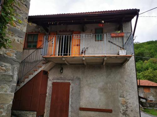  Casa immersa nella natura in Capanne di Sillano