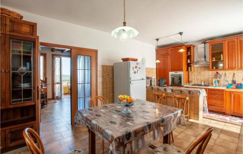 Lovely Home In Poggio Torriana With Kitchen