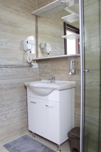 Vista Apartments - image 5