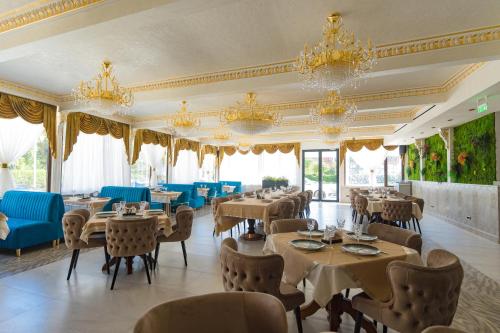 ห้องอาหาร, เรกอล โฮเต็ล (Regal Hotel) in มาเมีย