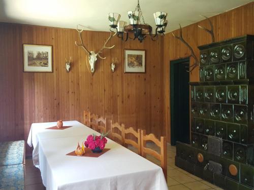 Food and beverages, Szalajka Haz Varaszo in Járdánháza