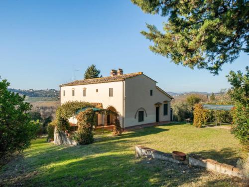 One-Bedroom Holiday Home