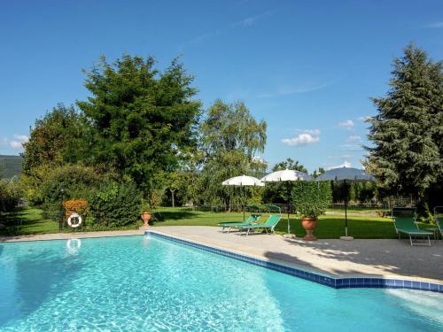  Luxurious cozy apartment with pool near Cortona in Tuscany versatile, Pension in Cortona