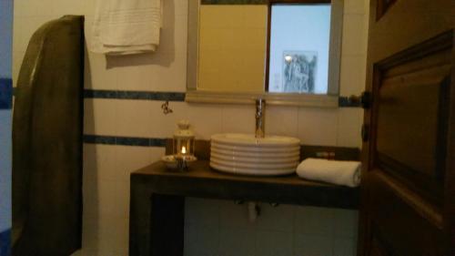 Double Room with Sea View image 8