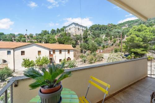  Annas House in Arbus