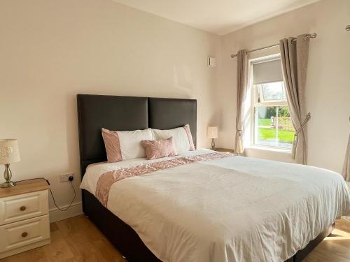 Woodview Lodge in Trim