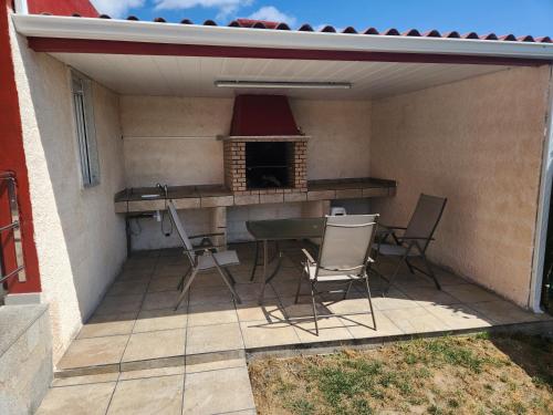 Létesítmények, villa requian in Teo