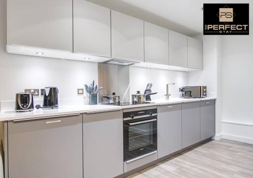 Manhattan Apartment City Centre By Your Perfect Stay short lets Birmingham, Birmingham (photo 4)