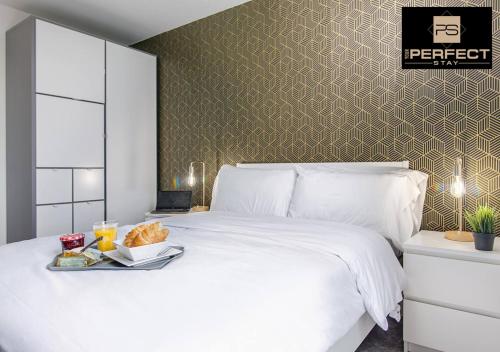 Manhattan Apartment City Centre By Your Perfect Stay short lets Birmingham, Birmingham (photo 6)