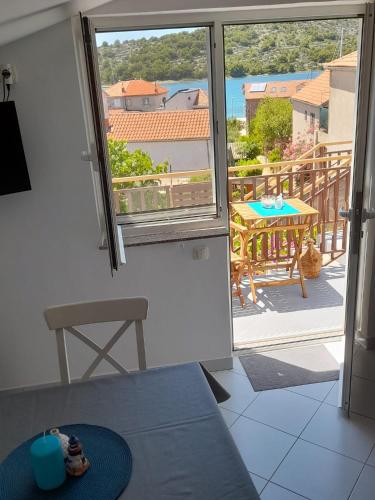  Apartman Ruža, Pension in Kaprije