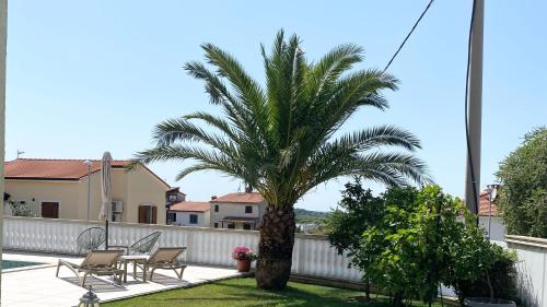  Apartment Komljenovic in Pula