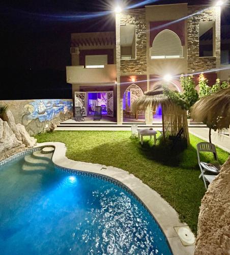 Piscine, Master Suite in Bellavista Andalucia with Pool and Beach in Bizerte
