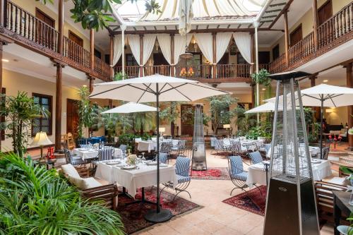 Ресторан, Hotel Boutique Santa Lucia in Куенка