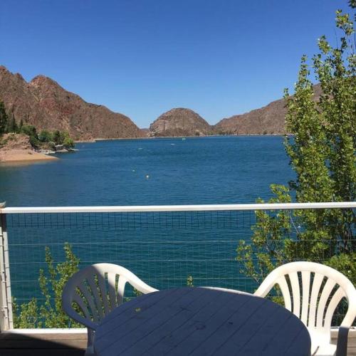 Casa en Los Reyunos, Ubicación perfecta Frente al lago